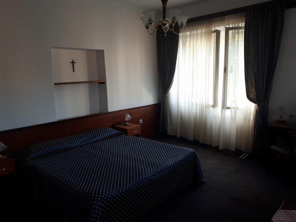 Hotel Mance Brod na Kupi Bagian luar foto